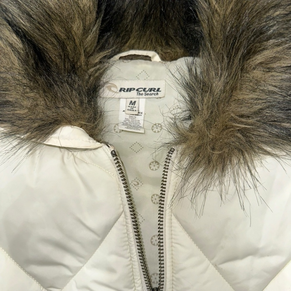 Rip Curl Puffer Vest Size Medium - Picture 3 of 3